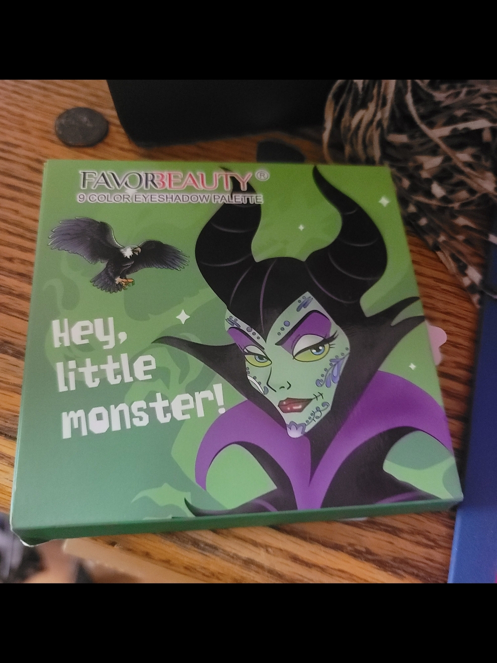 FAVORBEAUTY "Hey, Little Monster" 9-Color Eyeshadow Palette - Green & Purple
